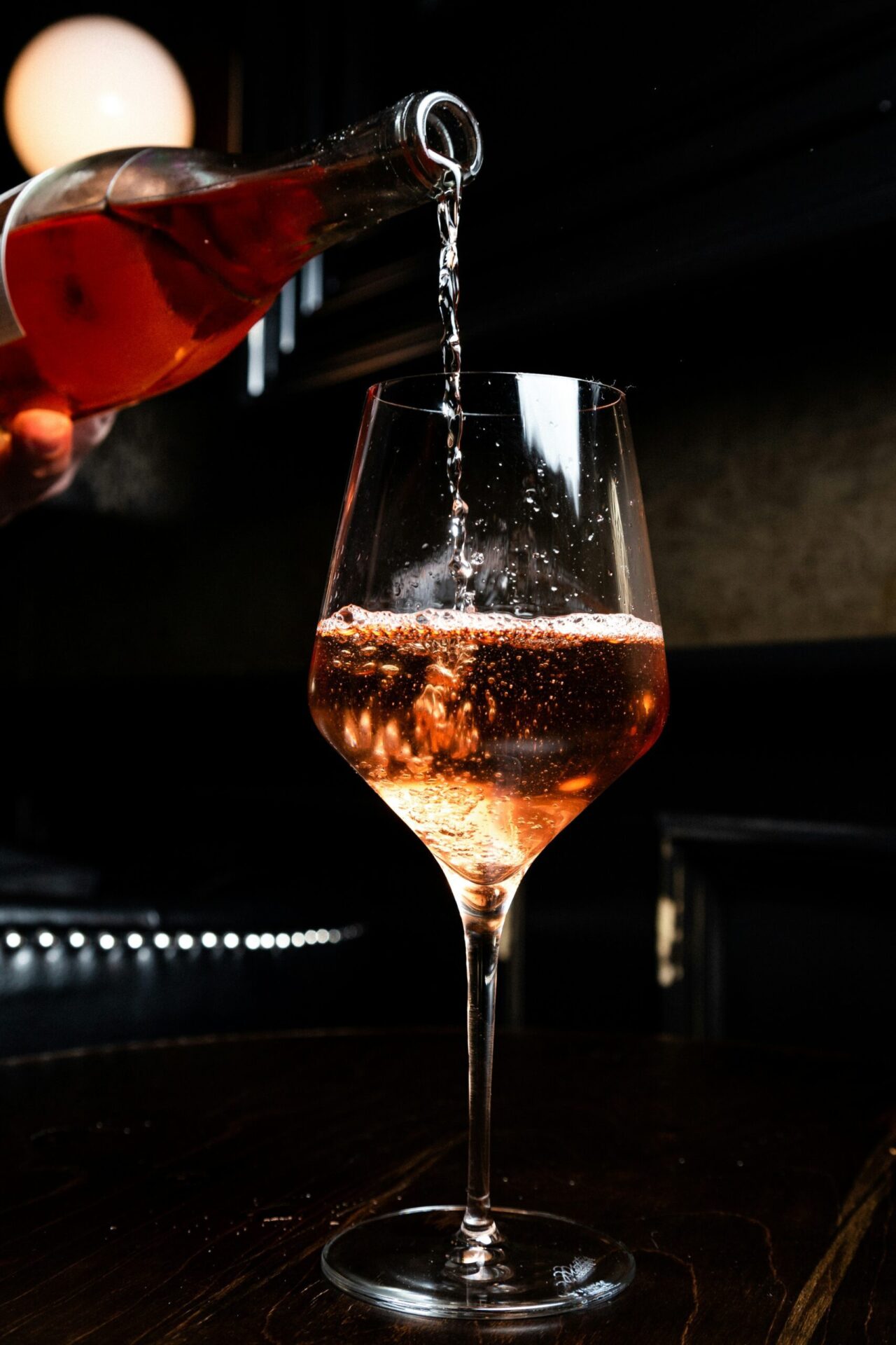 Vinhos e música: explorando a harmonização sensorial além do paladar